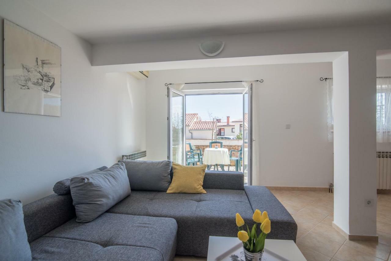 Apartment Lavanda Premantura Extérieur photo