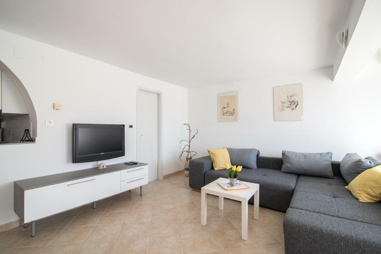 Apartment Lavanda Premantura Extérieur photo