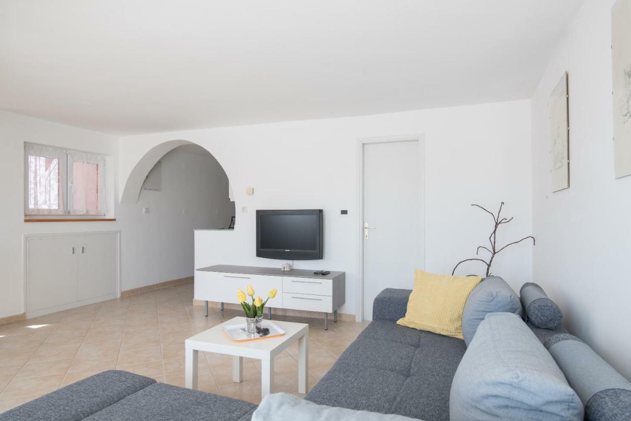 Apartment Lavanda Premantura Extérieur photo